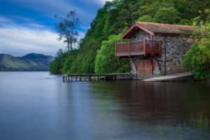 boat-house-cottage-waters-lake-65225-862×574