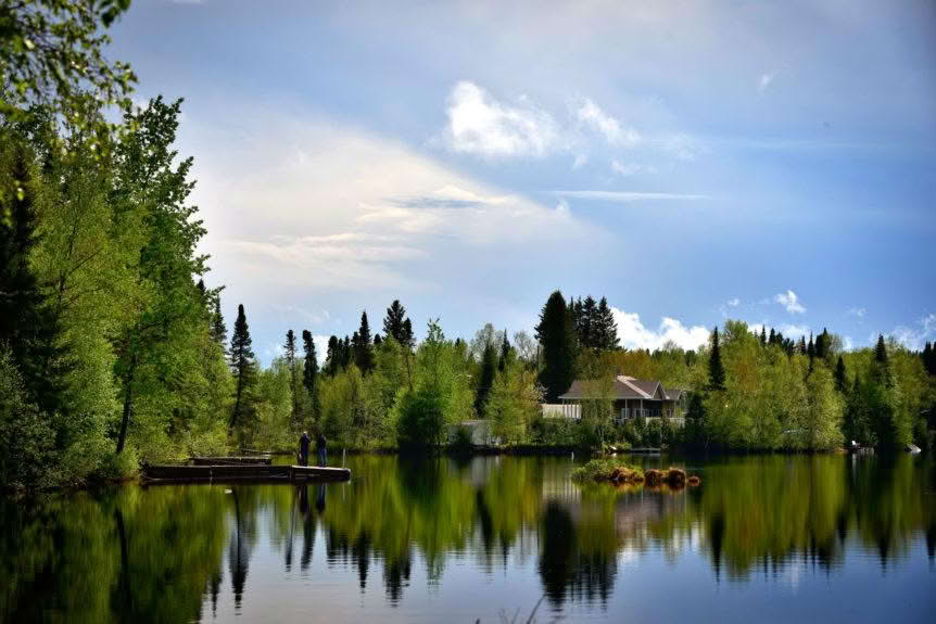 blue-sky-canada-clouds-531420-862×575